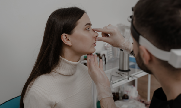 que esperar en el primer mes de una rinoplastia primer mes tras rinoplastia